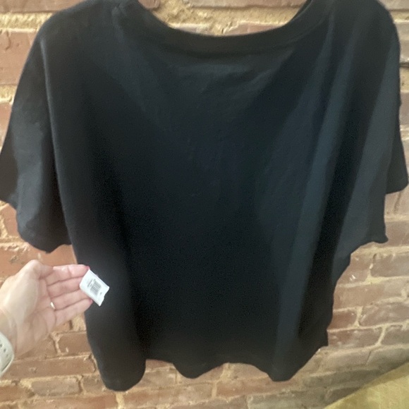 Old Navy Short Sleeve T-Shirt - Picture 1 of 4